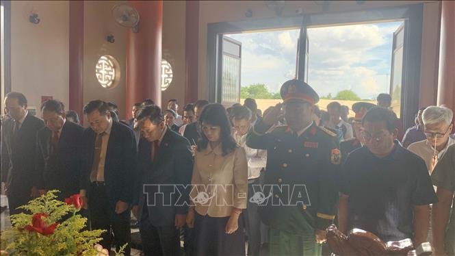 Đại sứ quán Việt Nam tại Lào tổ chức lễ kỷ niệm 135 năm Ngày sinh Chủ tịch Hồ Chí Minh tại Khammouane