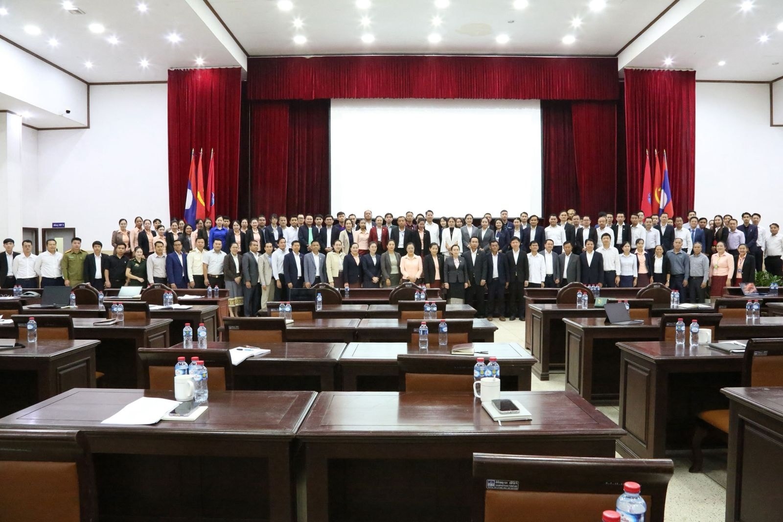 Ngân hàng Nhà nước Lào phổ biến luật sửa đổi nhằm tăng cường ổn định tài chính