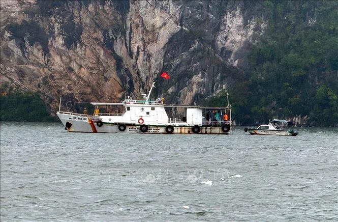 Thủ tướng Lào gửi điện chia buồn về vụ lật tàu tại Hạ Long, Quảng Ninh