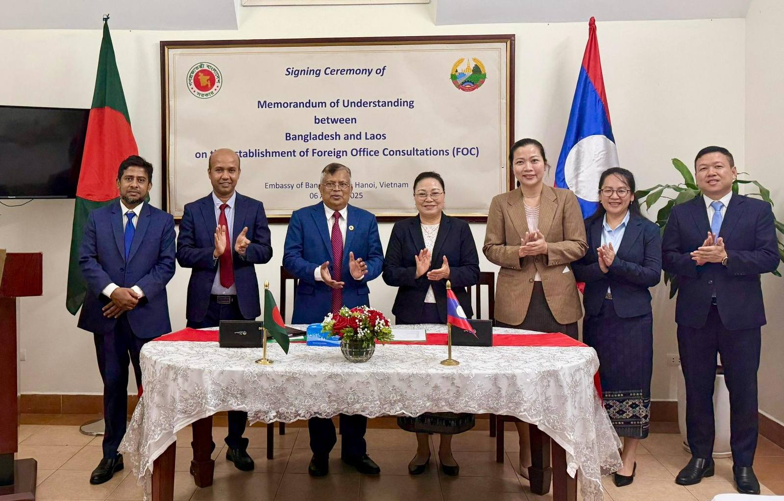 Lào – Bangladesh ký MOU tăng cường hợp tác ngoại giao