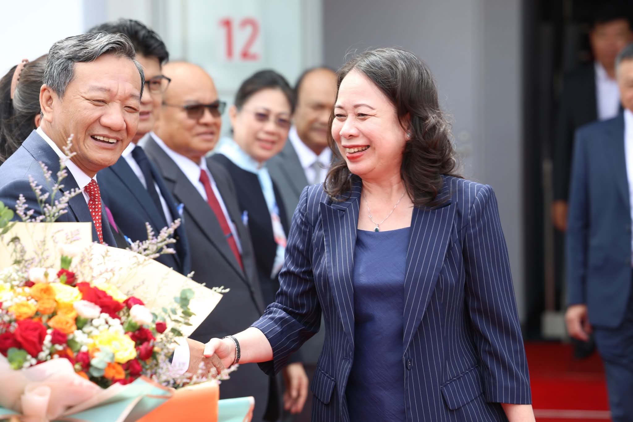 Phó Chủ tịch nước Võ Thị Ánh Xuân thăm chính thức Lào