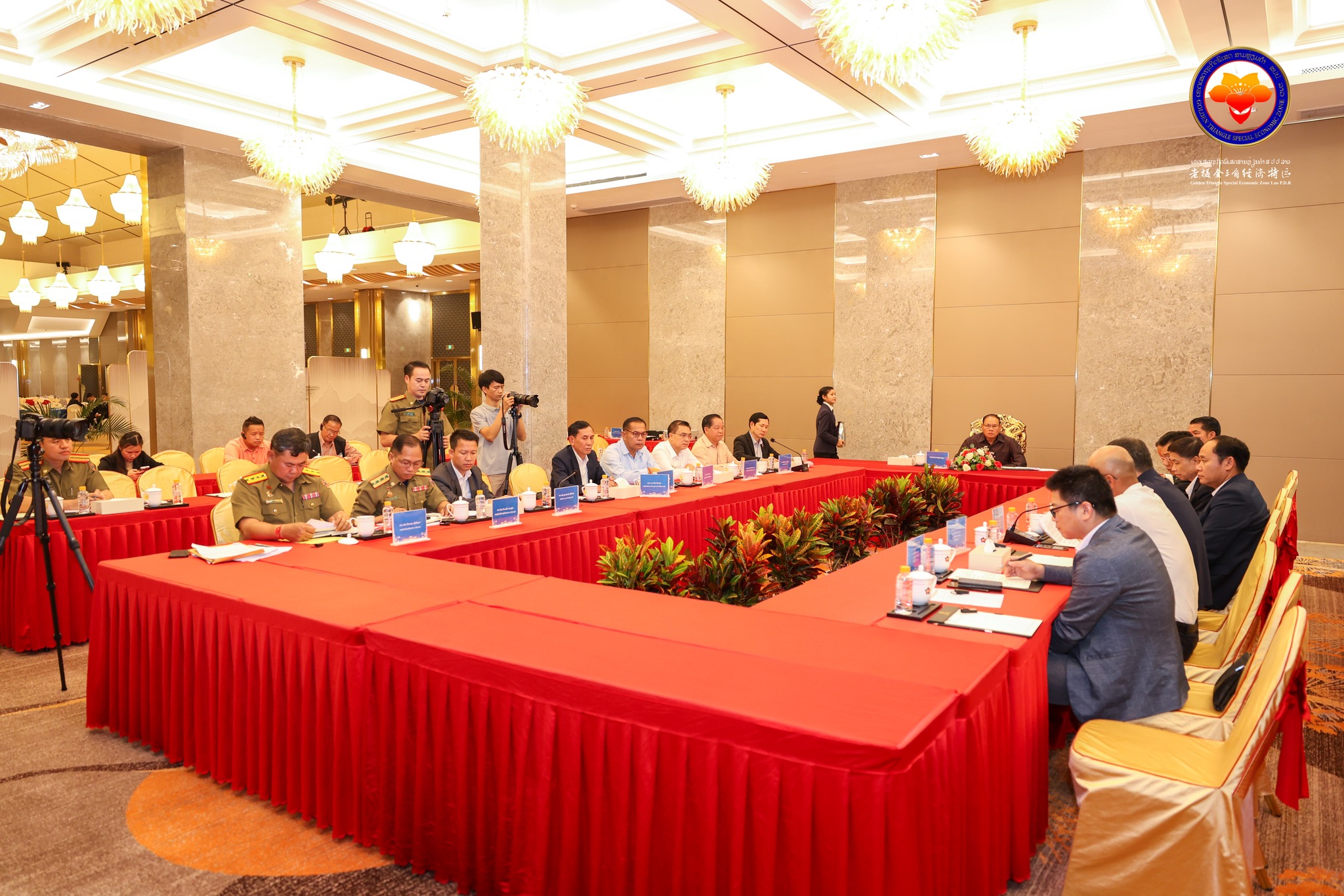Bộ trưởng Bộ Công an Lào thăm và làm việc tại Đặc khu kinh tế Tam giác Vàng