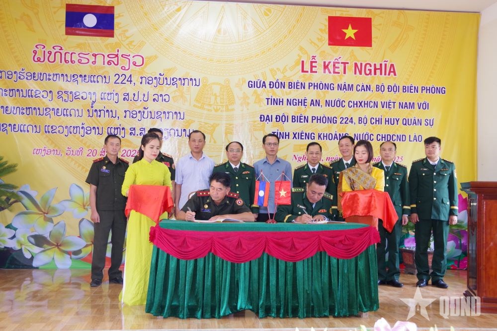 Đồn Biên phòng Nậm Càn ký kết nghĩa với Đại đội Biên phòng 224, Lào