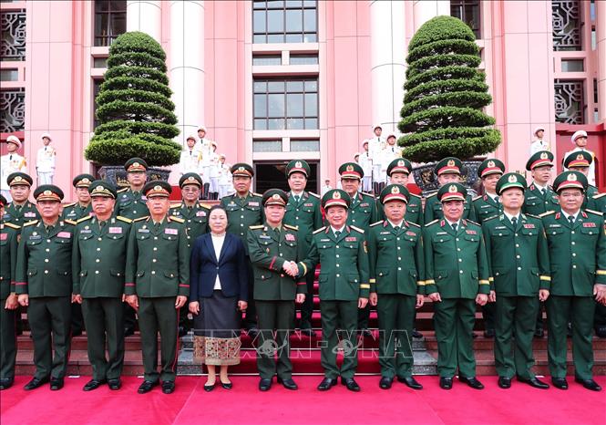 Chủ nhiệm Tổng cục Chính trị Quân đội nhân dân Lào Vongsone Inpanphim thăm chính thức Việt Nam