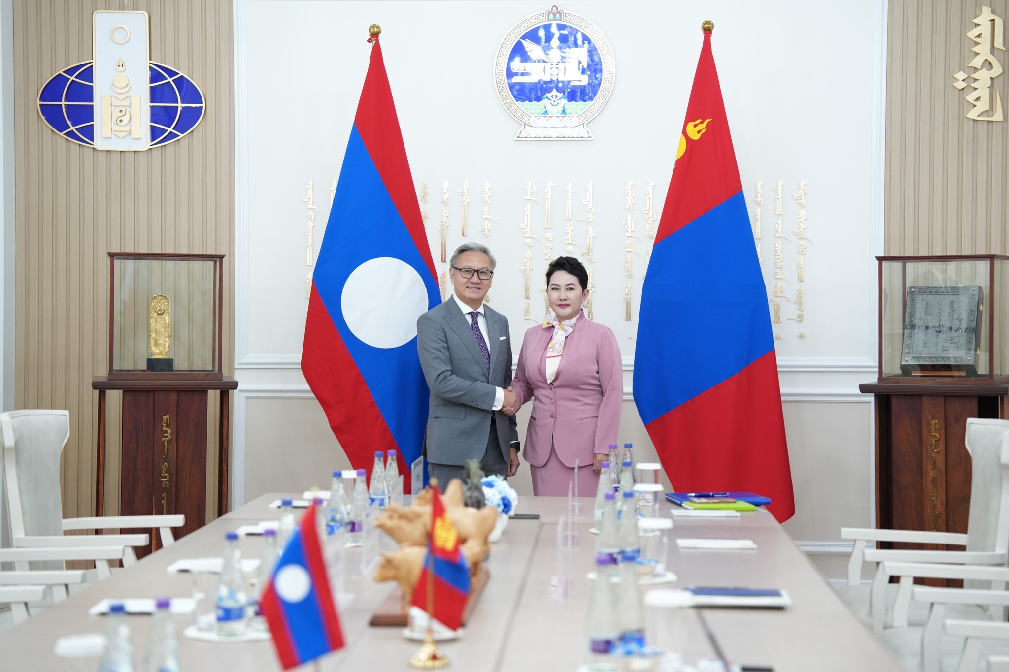 Bộ trưởng Ngoại giao Lào – Mông Cổ hội đàm, thúc đẩy quan hệ hữu nghị 63 năm