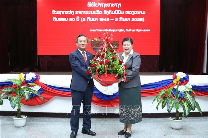 Việt Nam – Lào củng cố tình hữu nghị và hợp tác toàn diện