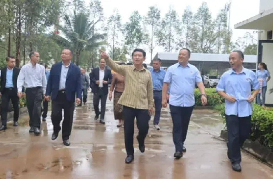 Nhà máy giấy 432 triệu USD ở Savannakhet – “kỳ tích xây dựng” của Lào