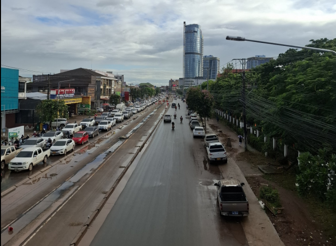 Viêng Chăn hạn chế lưu thông trên đường Kaysone Phomvihane dịp Lễ hội Vàng Lào