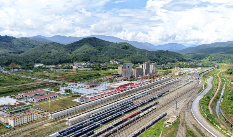 Khối lượng hàng hóa qua tuyến đường sắt Lào – Trung Quốc vượt mốc 15 triệu tấn