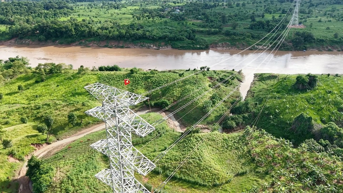 T&T Group hoàn thành tuyến đường dây 220kV từ Lào về Việt Nam