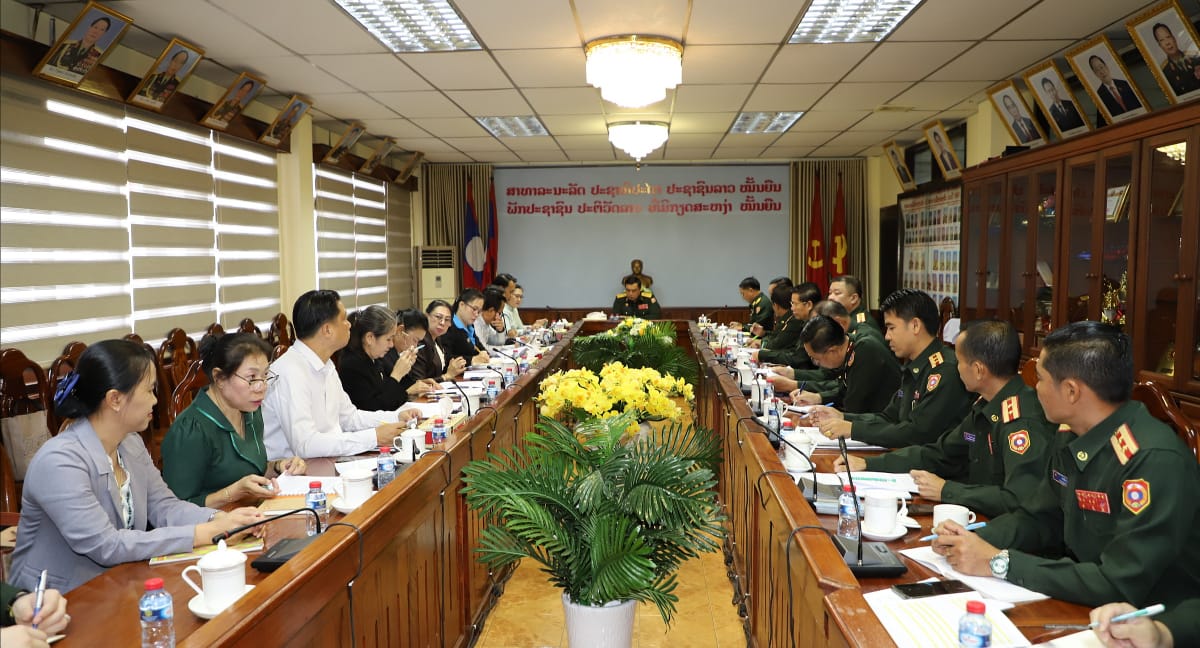 Lào tích cực triển khai chính sách biên chế cho giáo viên tình nguyện