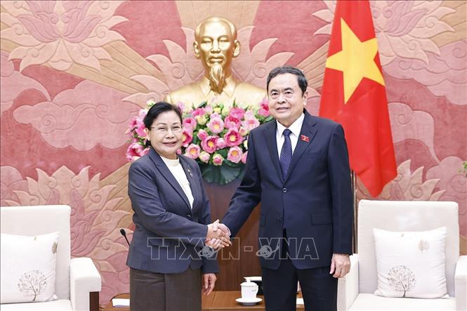 Chủ tịch Quốc hội Trần Thanh Mẫn tiếp Chánh án Tòa án Nhân dân tối cao Lào