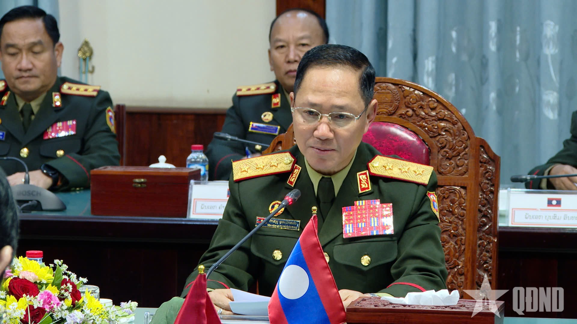 Đại tướng Phan Văn Giang hội đàm với Bộ trưởng Bộ Quốc phòng Lào