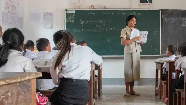 Lào áp dụng chính sách mới thu hút giáo viên về công tác vùng sâu, vùng xa