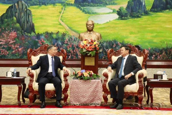 Tổng Bí thư, Chủ tịch nước Thongloun Sisoulith tiếp đoàn đại biểu cấp cao Đảng Cộng sản Trung Quốc