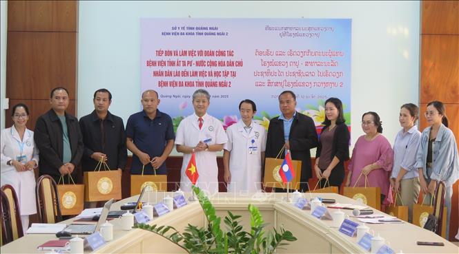 Quảng Ngãi đào tạo, chuyển giao kỹ thuật gây mê nhi cho Bệnh viện tỉnh Attapeu