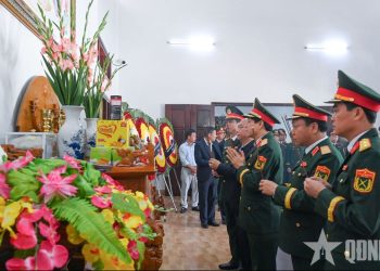 Đưa 10 hài cốt liệt sĩ Việt Nam từ Lào về nước