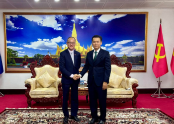 Bộ trưởng Bộ Công Thương Lào tiếp tân Đại sứ Singapore, thúc đẩy hợp tác kinh tế