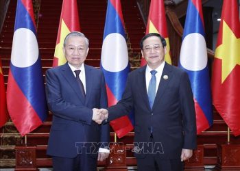 Tổng Bí thư Tô Lâm hội kiến Thủ tướng Lào Sonexay Siphandone