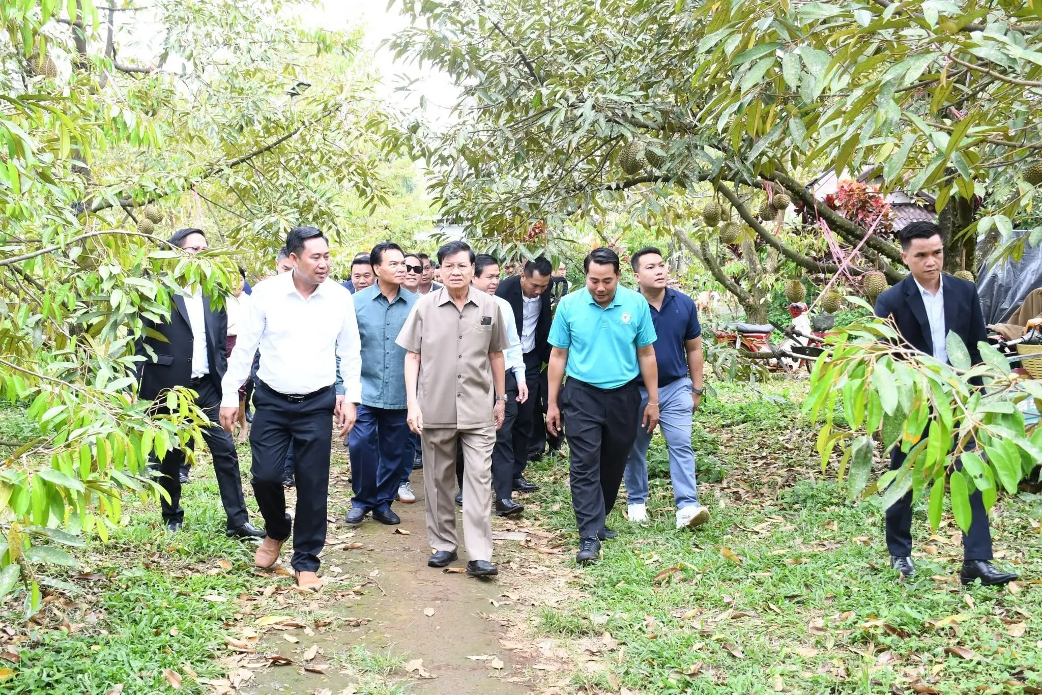 Tổng Bí thư, Chủ tịch nước Lào thị sát dự án Trung Quốc tại tỉnh Champasack