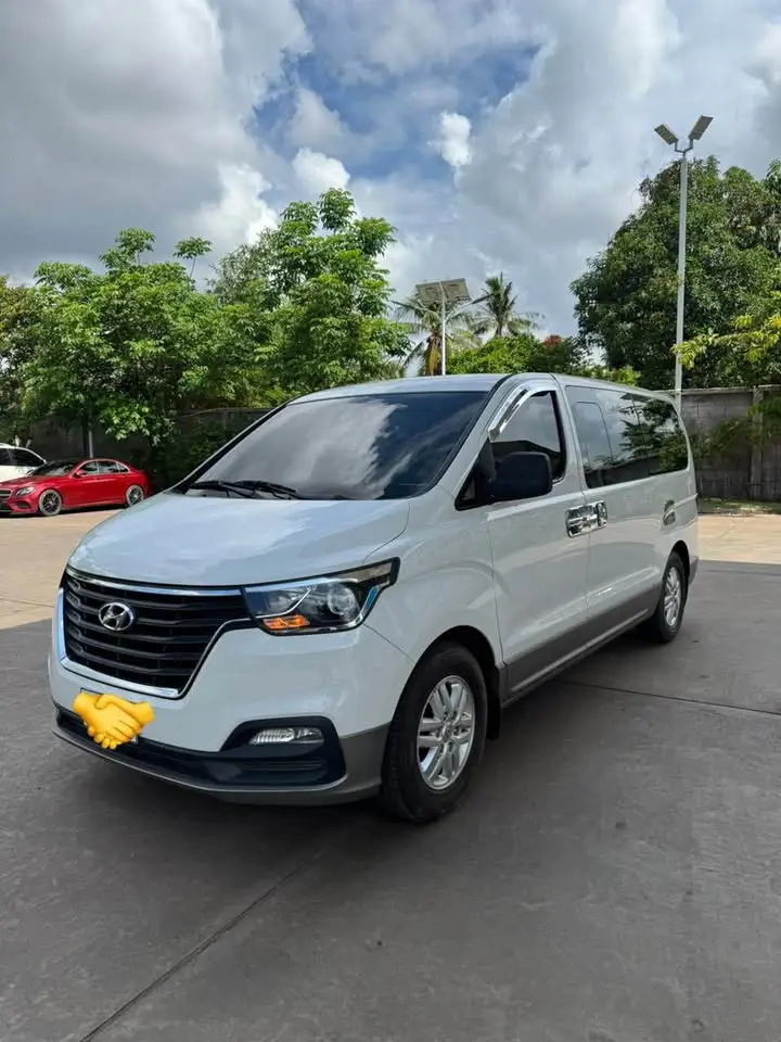 Bán xe: Hyundai H1 đời 2019