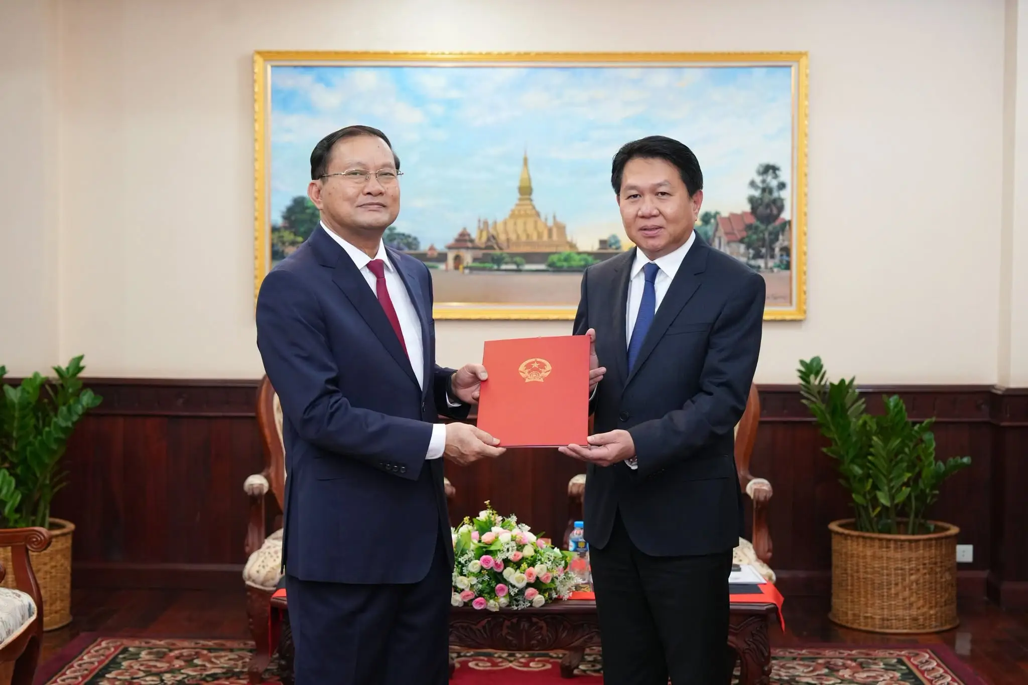 Tân Tổng Lãnh sự Việt Nam tại Savannakhet cam kết thúc đẩy hợp tác với các tỉnh Trung Lào