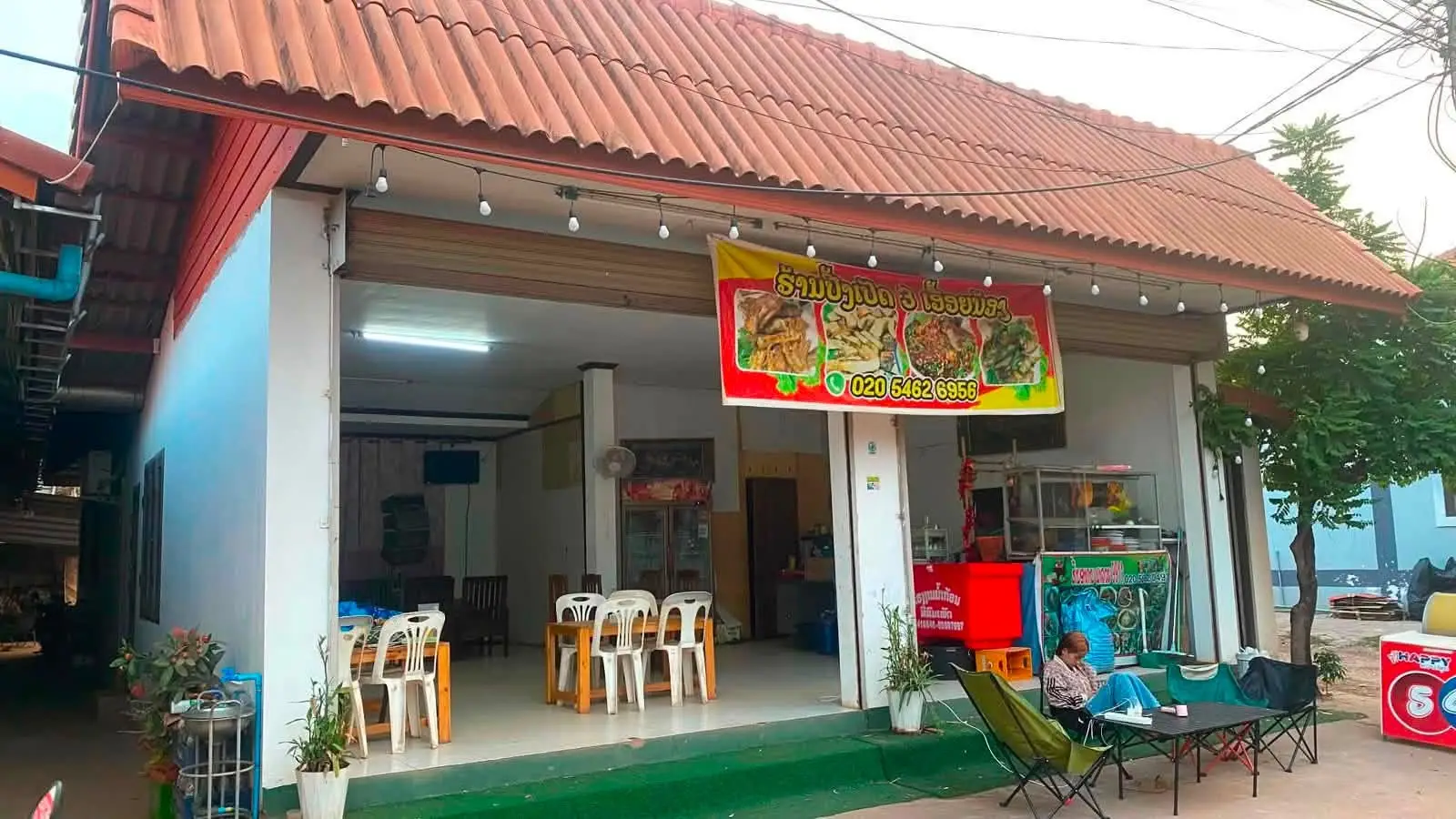 Mặt bằng cho thuê: Nọng-hai, quận Hadxayfong, Thủ đô Viêng Chăn.
