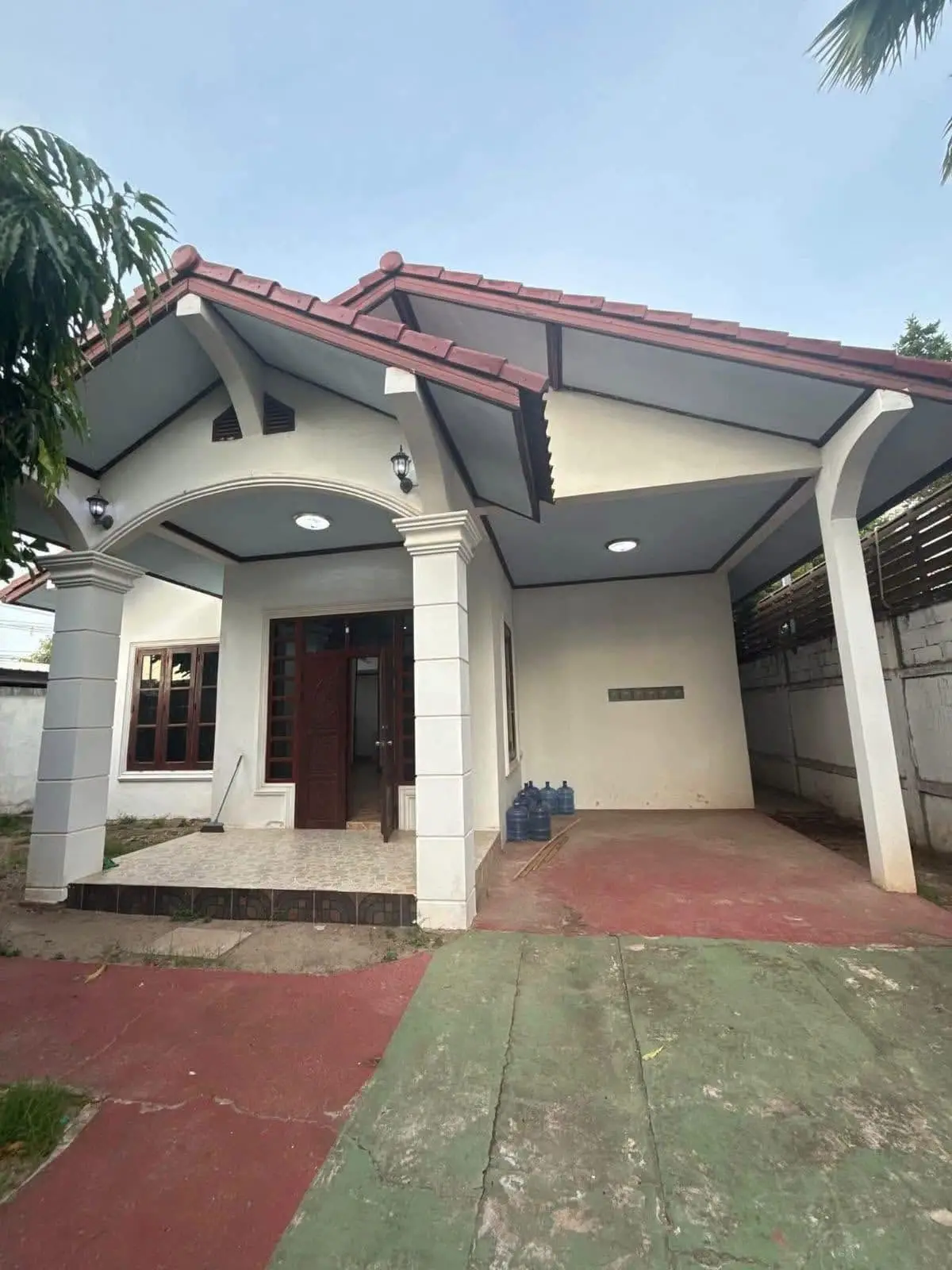 Cho thuê nhà: Bản Xa-phan-thong, quận Sisattanak, Thủ đô Viêng Chăn