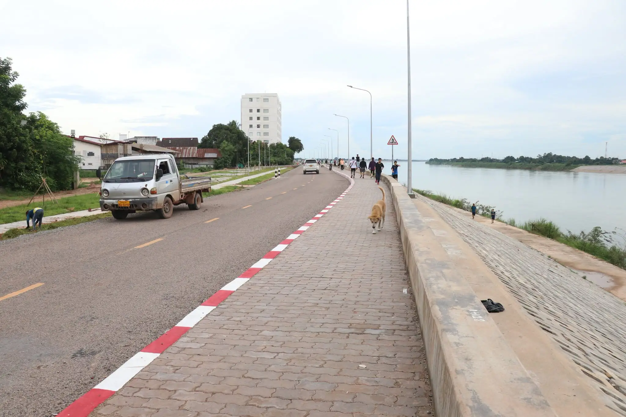 Thủ đô Viêng Chăn hoàn thành giai đoạn II dự án kè sông Mekong dài 9,3 km