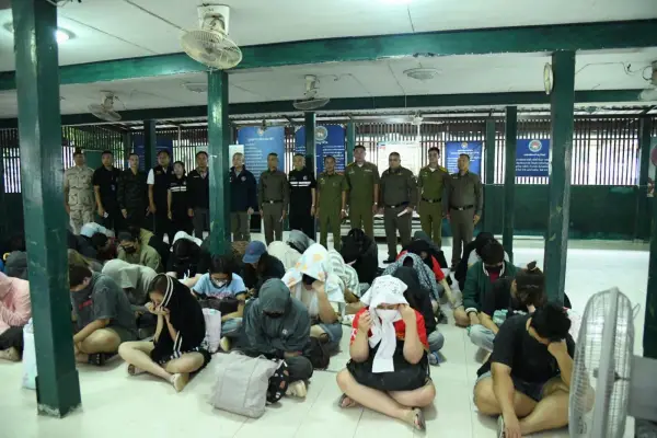 Lào bàn giao 41 công dân Thái Lan liên quan đánh bạc trực tuyến