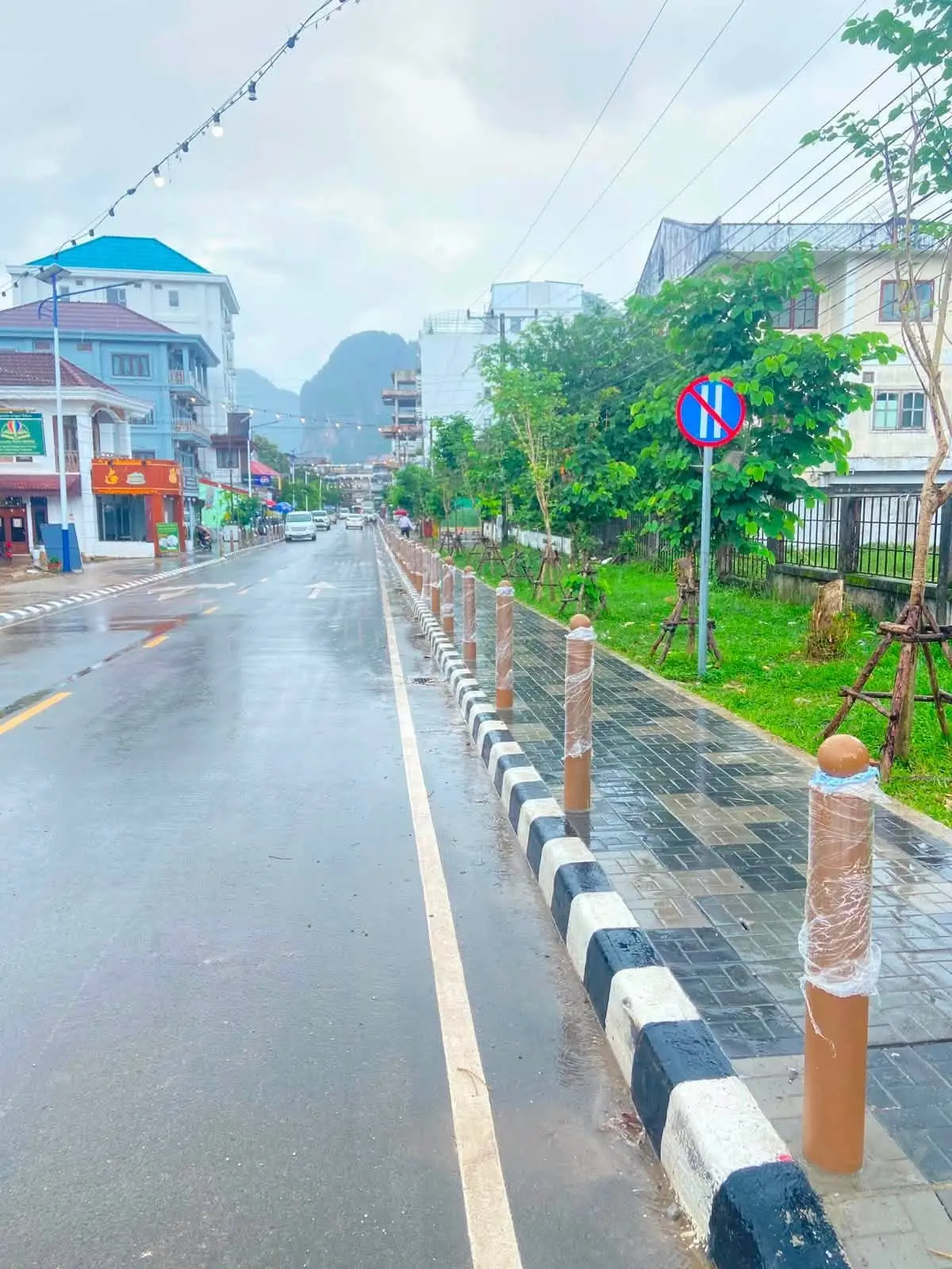 Văng Viêng hoàn thành dự án nâng cấp hạ tầng giao thông đô thị
