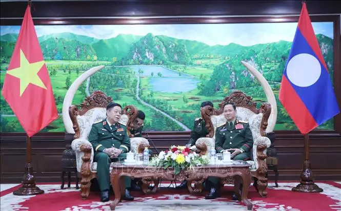 Việt Nam – Lào đẩy mạnh hợp tác toàn diện về quốc phòng