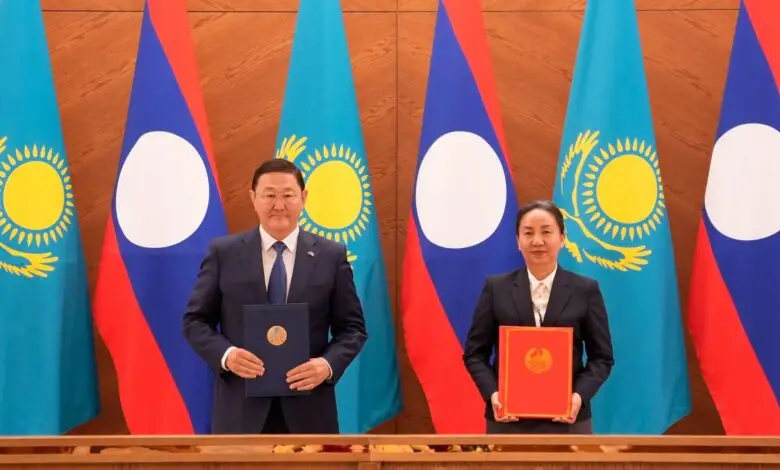 Lào – Kazakhstan ký thỏa thuận hợp tác trong lĩnh vực kiểm sát, công tố
