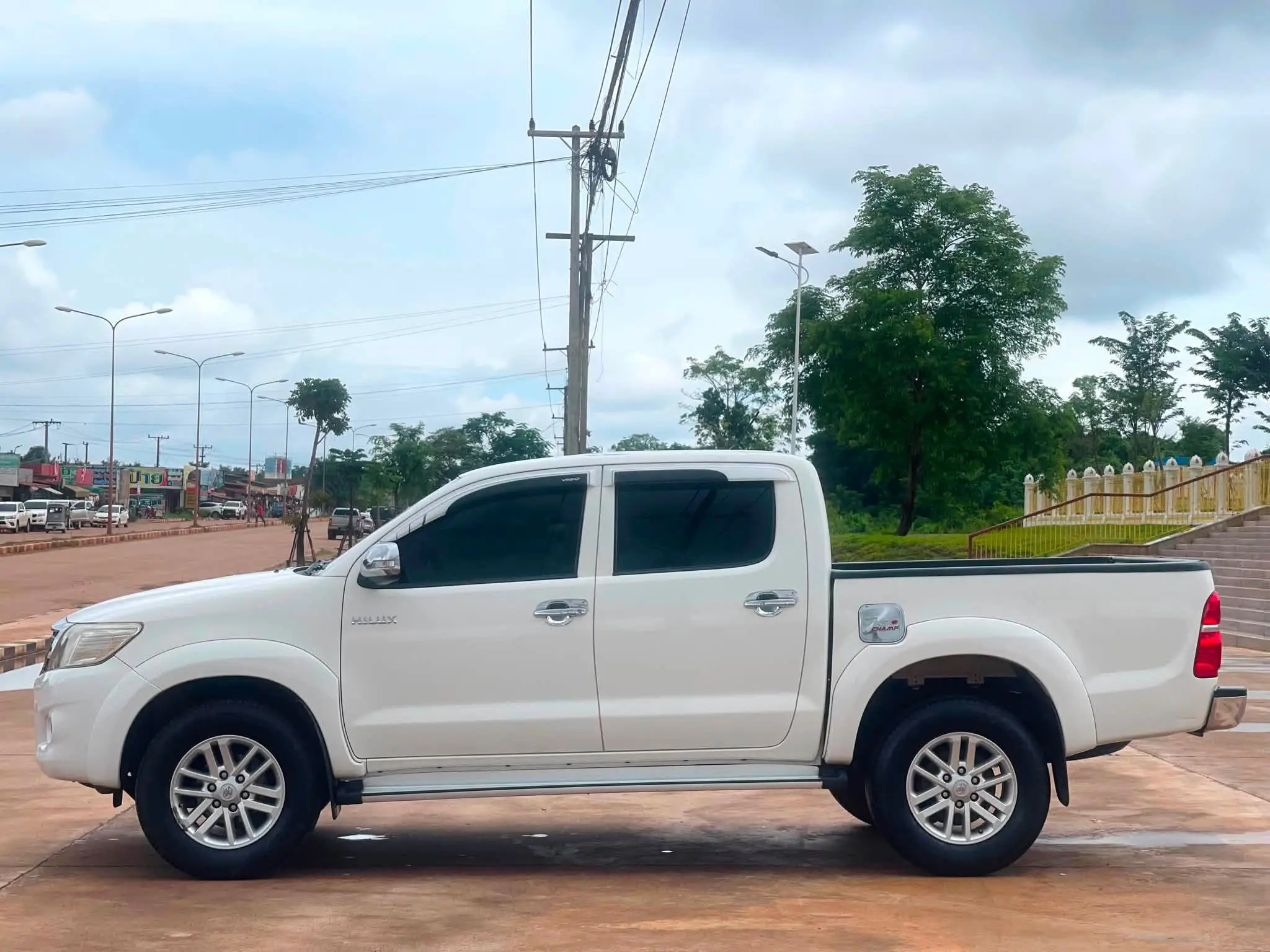 Bán xe: Toyota Hilux Vigo Champ đời 2015