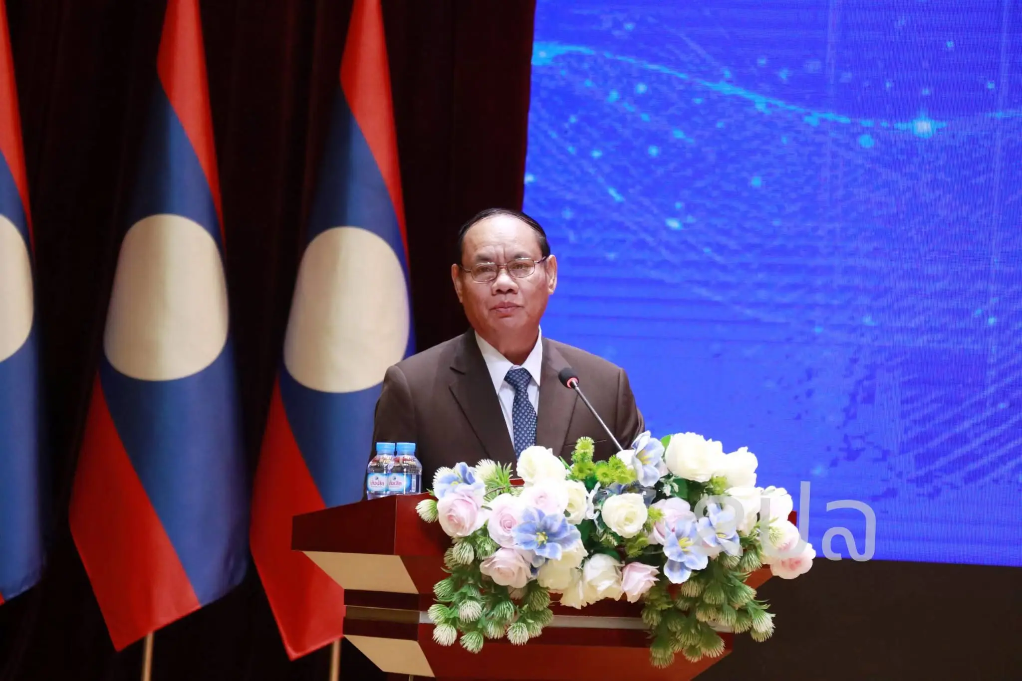 Thường trực Ban Bí thư Trung ương Đảng Lào sắp thăm chính thức Việt Nam