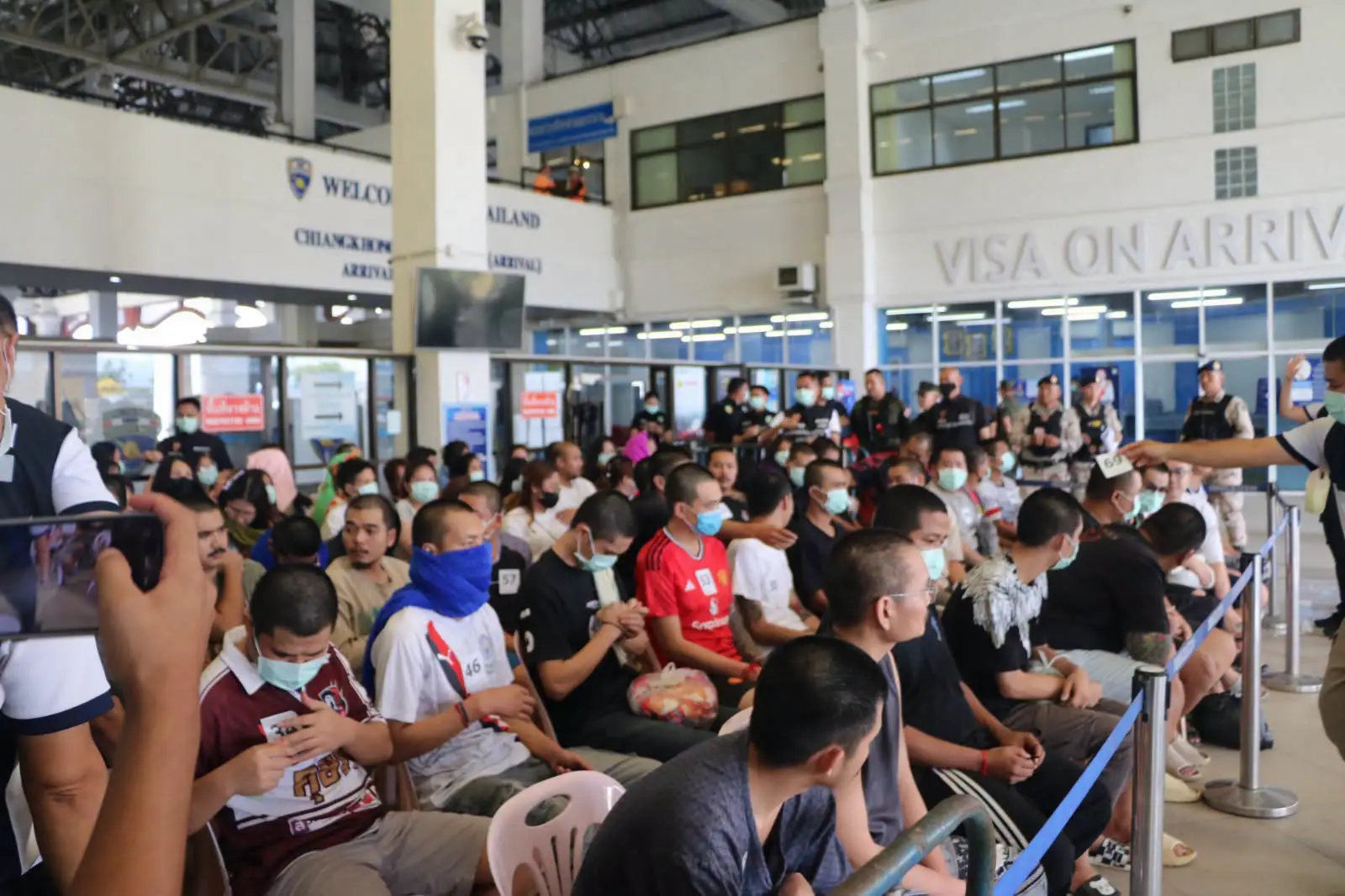 Lào trao trả 78 công dân Thái Lan tại Cửa khẩu Cầu Hữu nghị IV