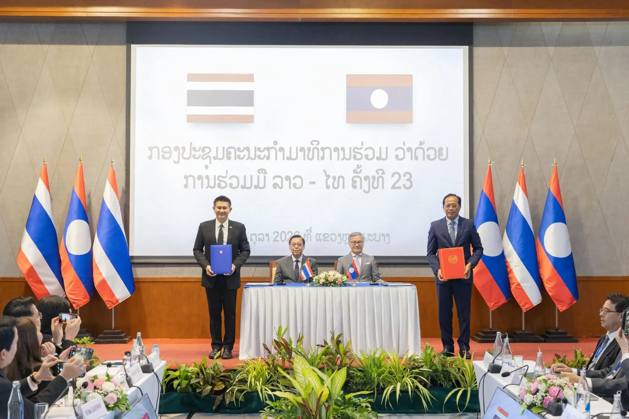 Lào – Thái thúc đẩy kết nối hạ tầng, an ninh biên giới và hợp tác kinh tế