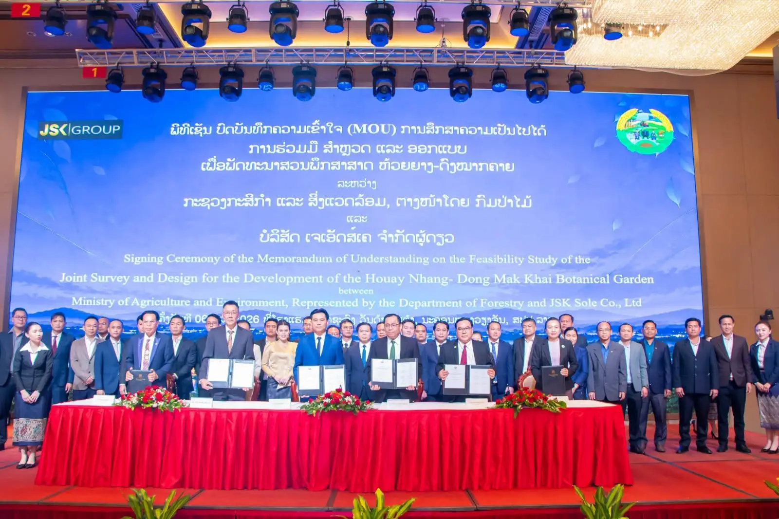 Viêng Chăn nghiên cứu phát triển vườn thực vật rộng 100 ha