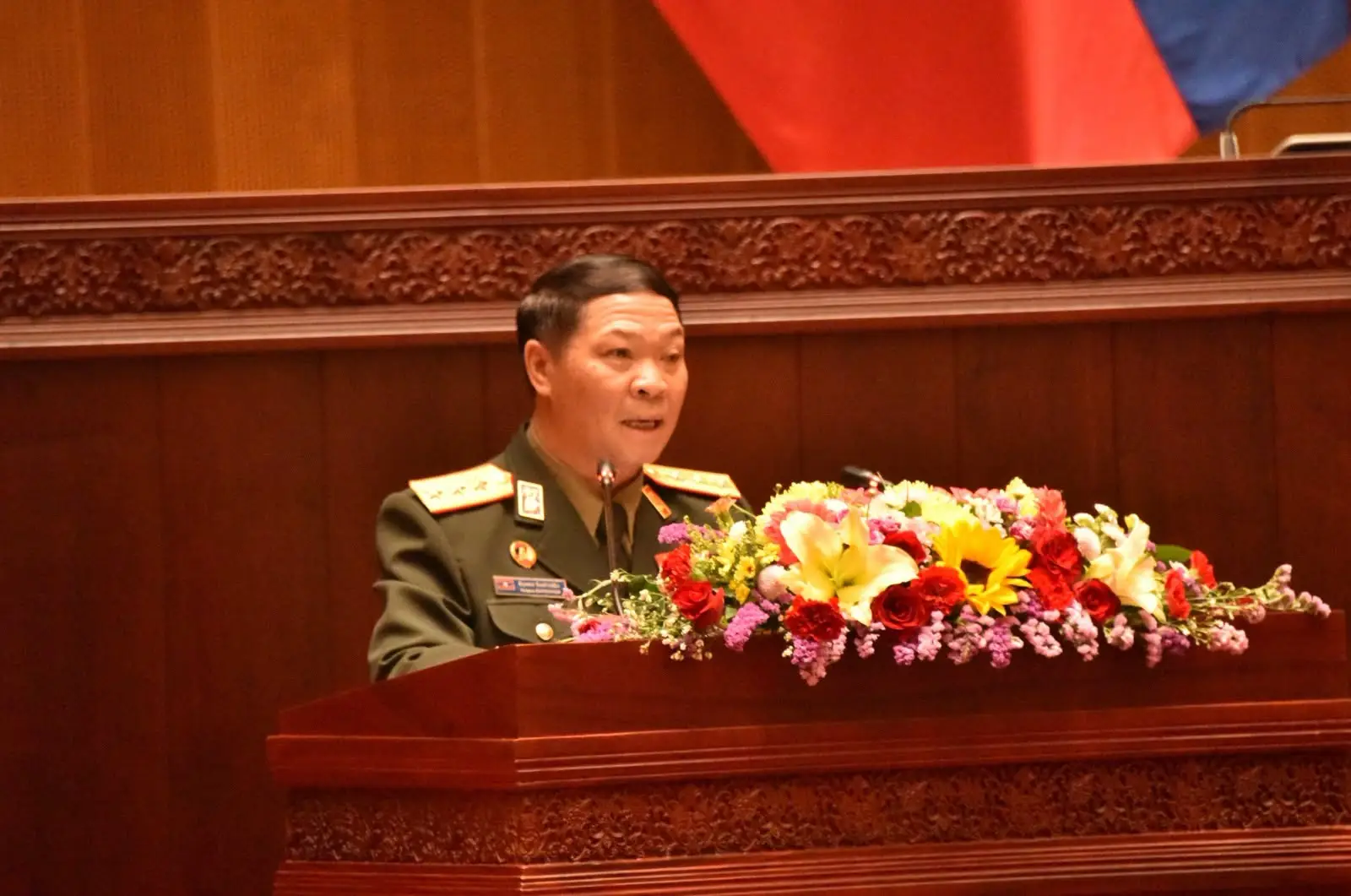 Quốc hội Lào xem xét sửa đổi Luật Sĩ quan quân đội