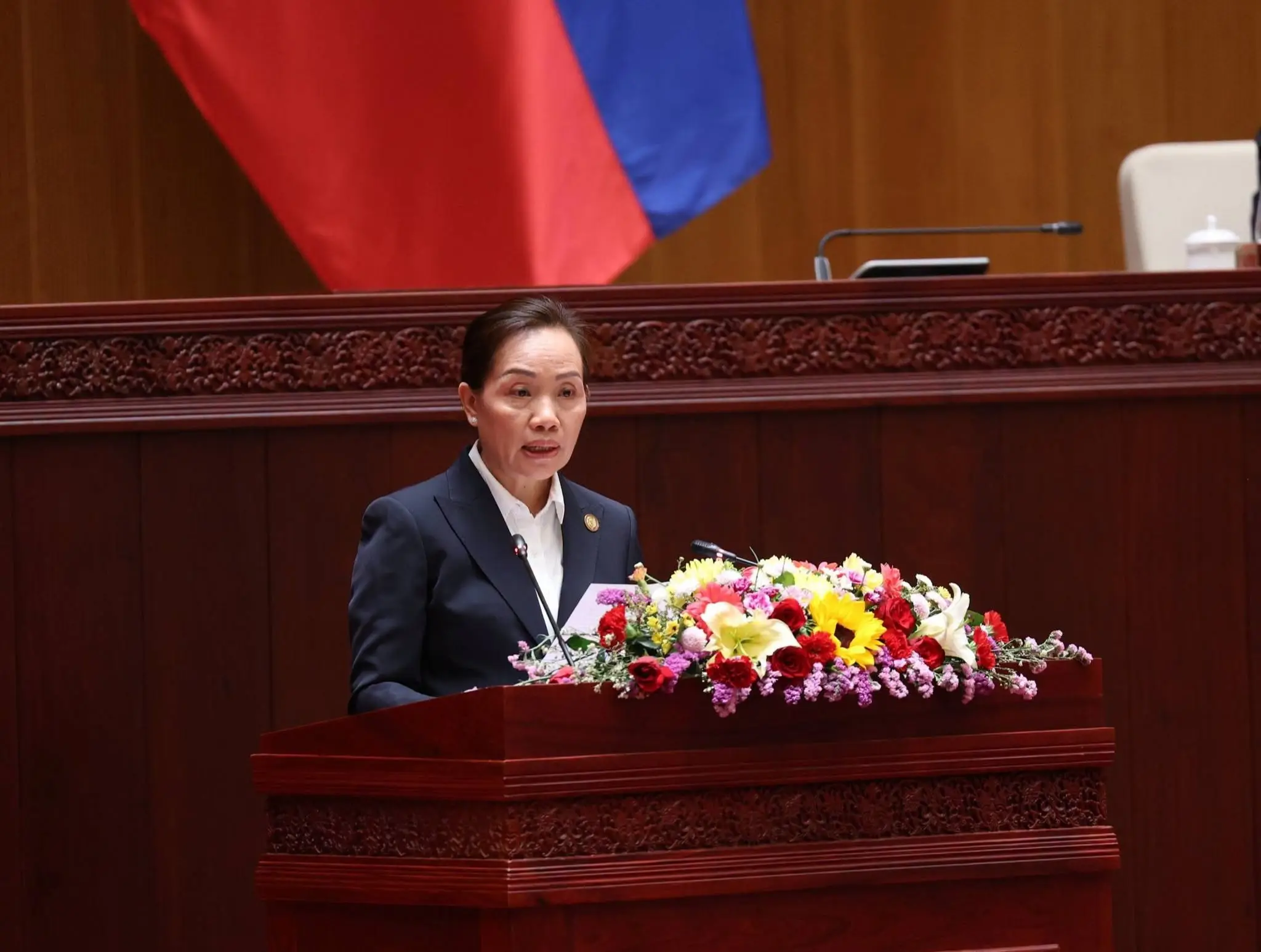 Quốc hội Lào xem xét sửa đổi Luật Kiểm soát đồ uống có cồn