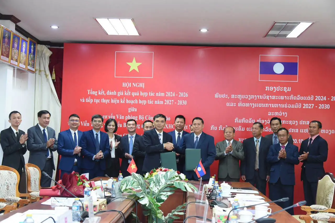 Lào và Việt Nam tăng cường hợp tác kỹ thuật mật mã