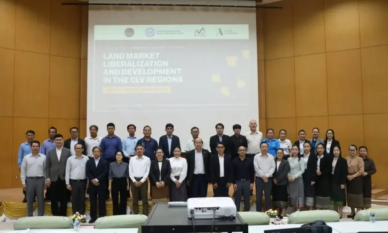 Lào, Việt Nam và Campuchia trao đổi kinh nghiệm phát triển thị trường đất đai
