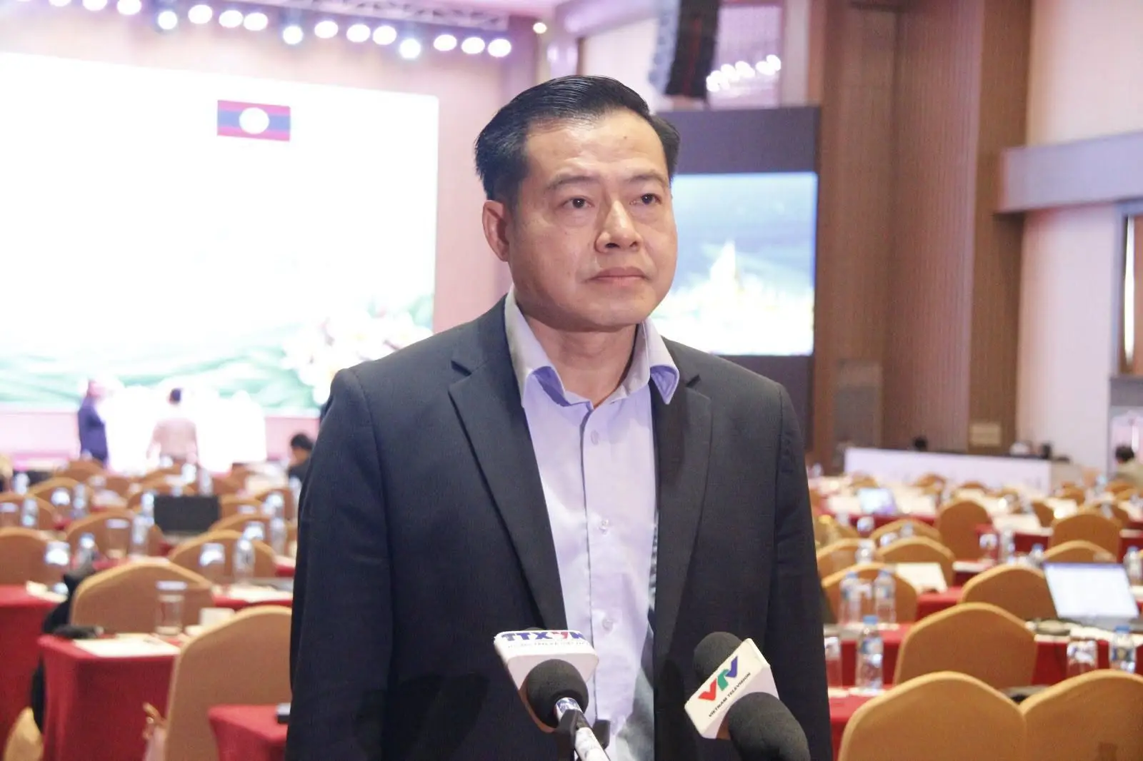 Lãnh đạo Khammuon mong muốn thu hút thêm đầu tư từ Việt Nam